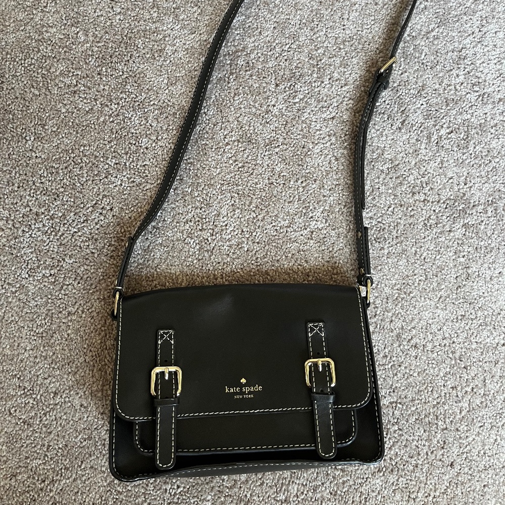 Purse - Kate Spade - Over the shoulder